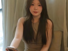 湖南长沙高颜值大胸妹 粉嫩花园被金主随意输出 后入臀浪呻吟声让人酥麻！