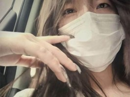 河北某大学大一女生 主动献身社团主席 足交榨汁 被后入呻吟不断！