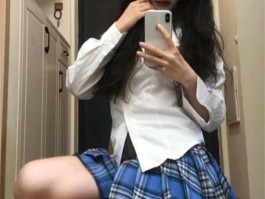 湖南长沙19岁极品女大 为发泄欲望与精神小伙约会 被暴力啪啪疼到喊出哭腔！