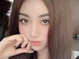 越南辣妹董氏美玲 私拍曝光 与富豪男友深喉 口技一流让人欲火焚身！